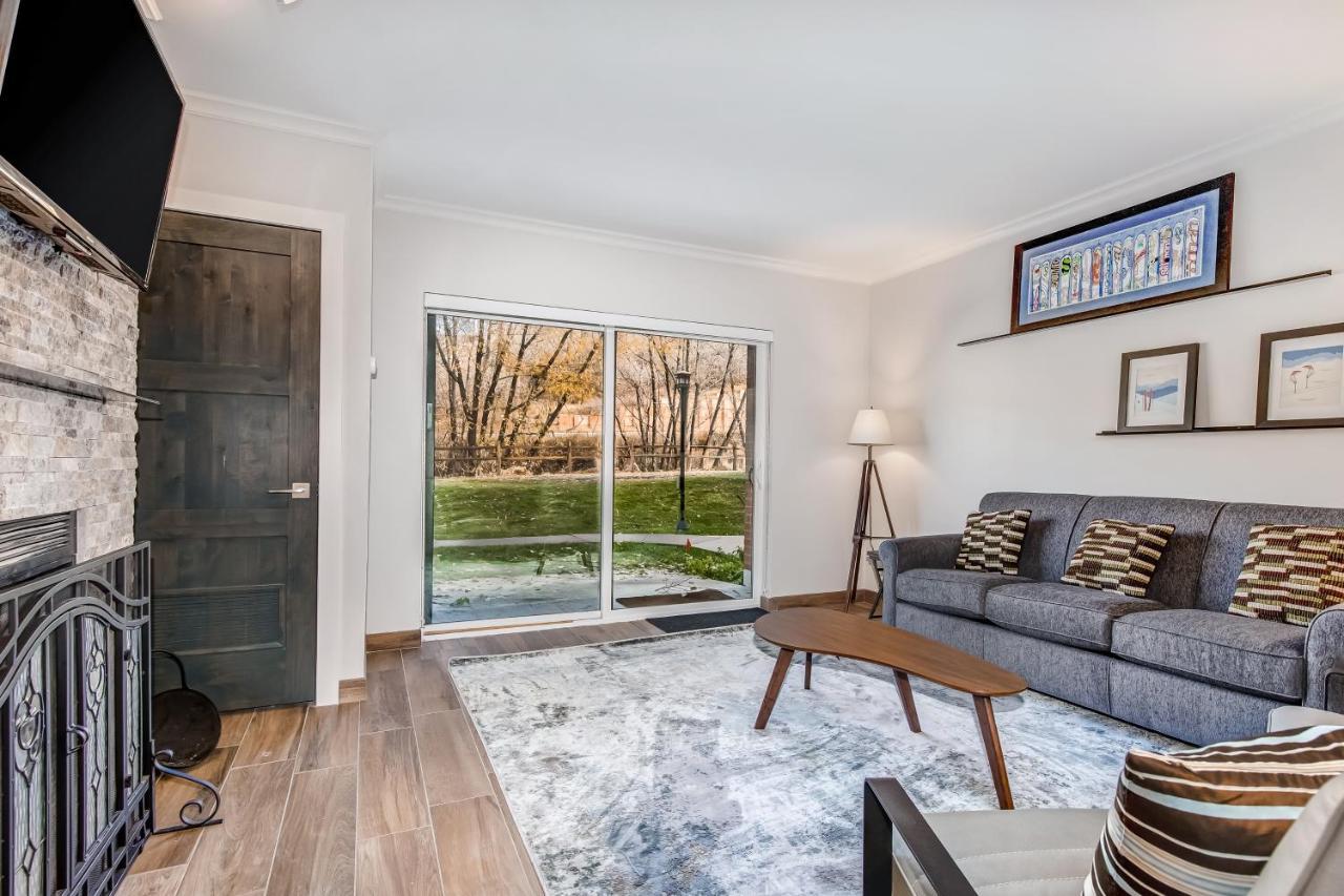 Park Station Family Retreat Villa Park City Ruang foto