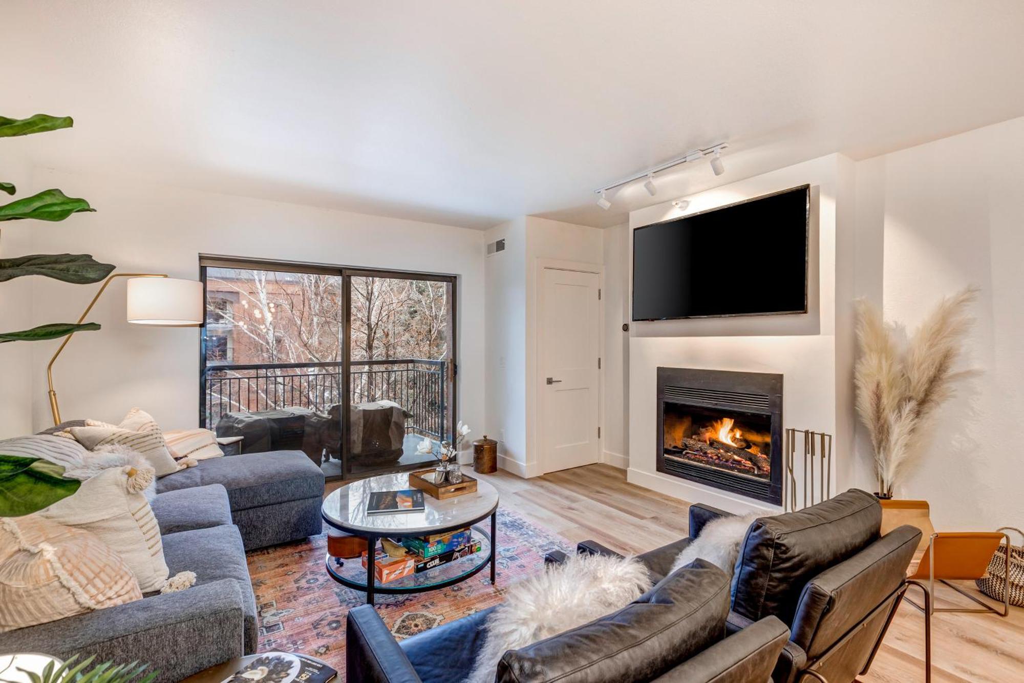 Park Station Family Retreat Villa Park City Ruang foto