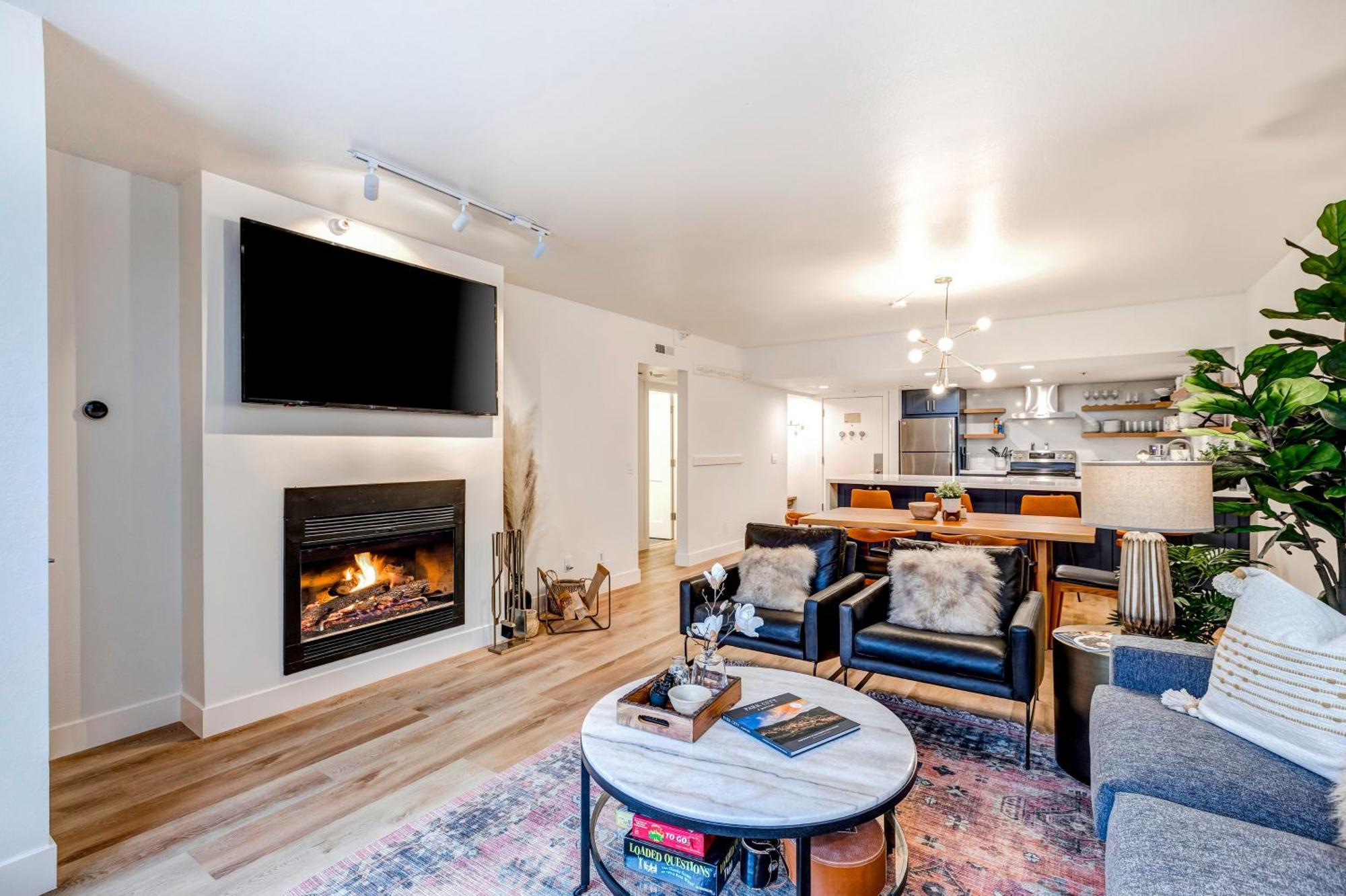 Park Station Family Retreat Villa Park City Ruang foto