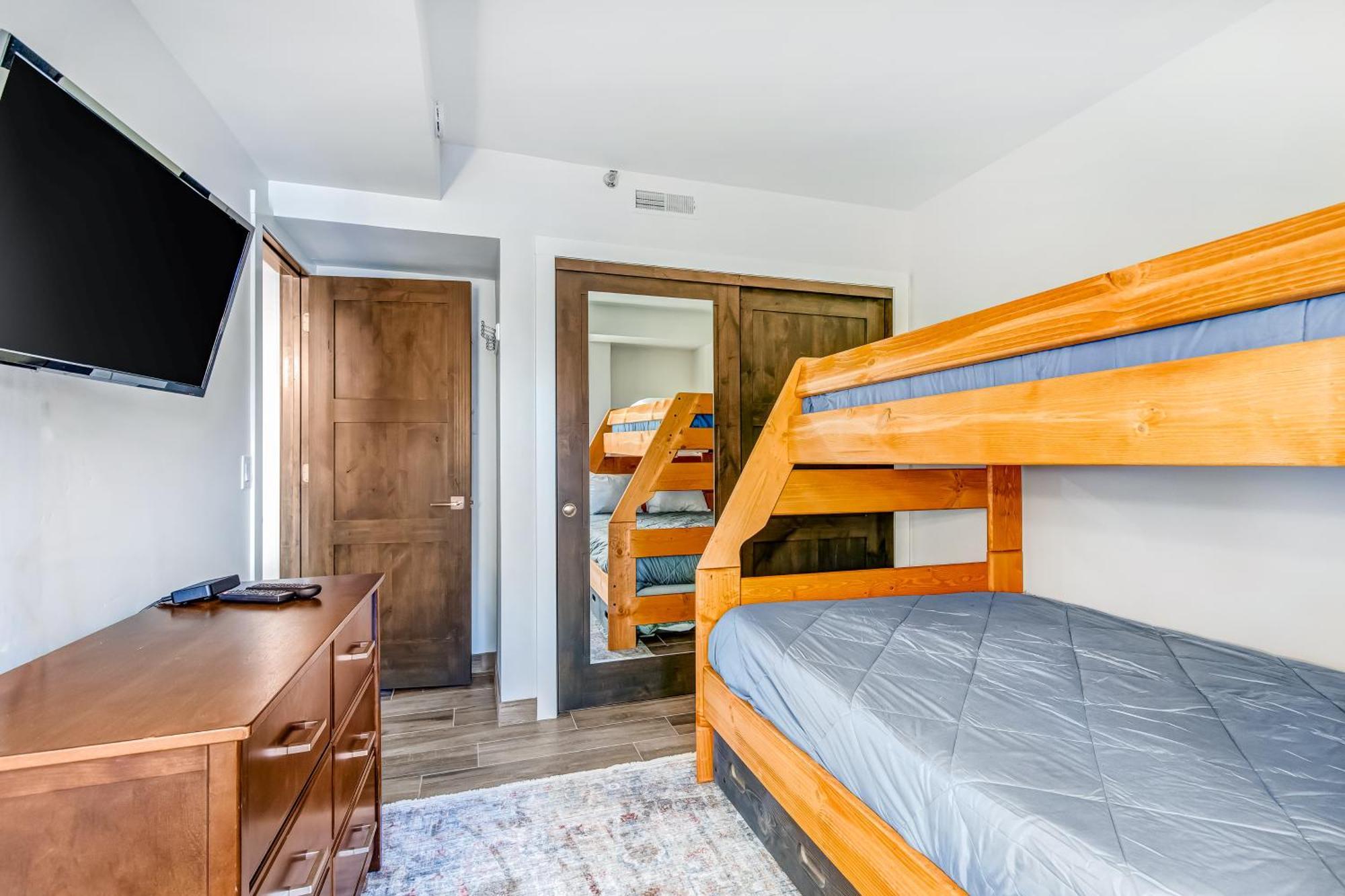Park Station Family Retreat Villa Park City Ruang foto